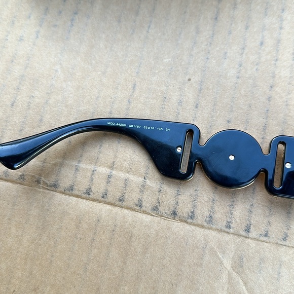 VERSACE - Picture 6 of 7